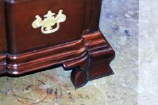 table's foot detail
